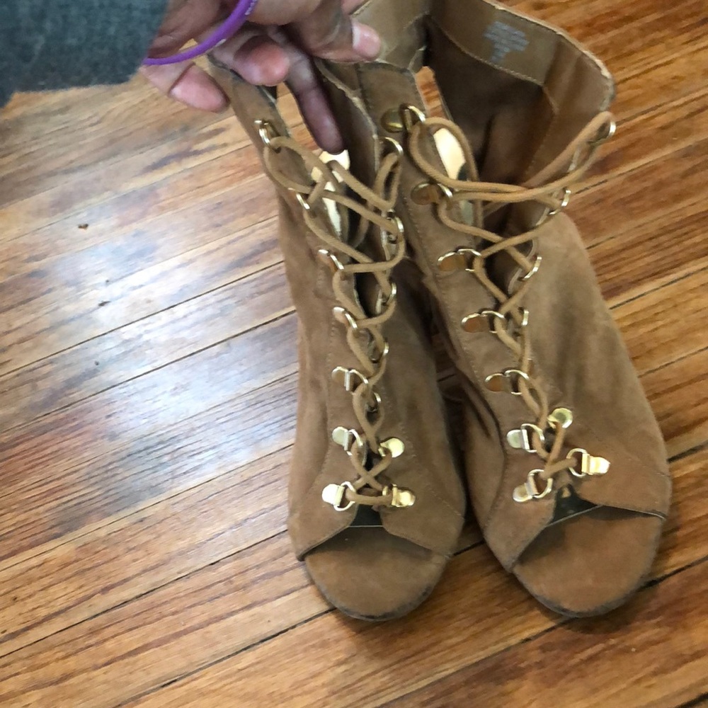 Guess heels